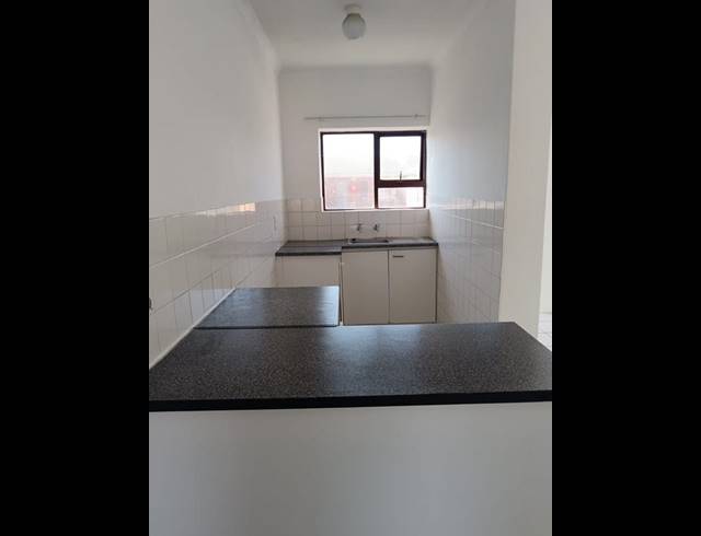 1 BEDROOM PROPERTY TO RENT IN WINDSOR PARK